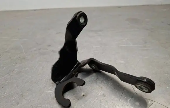 Ford Mondeo MK IV Gear shift cable bracket 7G9R7474KB