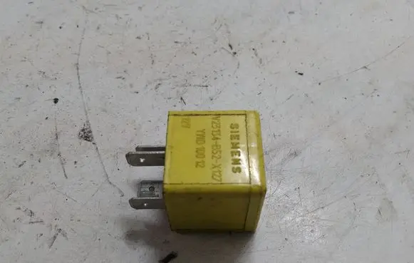 Land Rover Freelander Other relay V23134B52X127 YWB10012