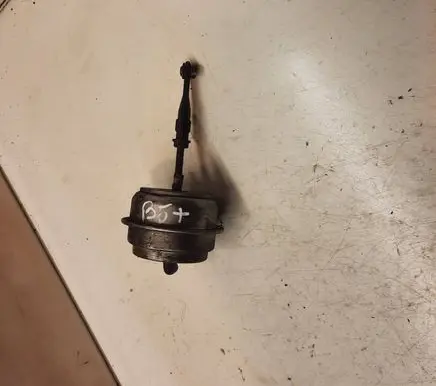 Volkswagen PASSAT B5.5 Vacuum valve 434855