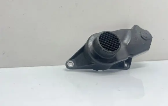 Volkswagen Golf VII Other engine bay part 06K109121E