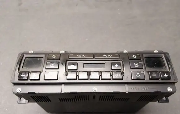 Audi A8 S8 D3 4E Climate control unit 4D0820043E 5HB00715501
