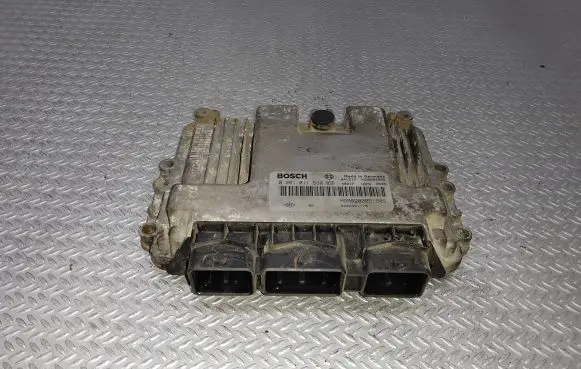 Renault Trafic II (X83) Engine control unit/module 0281011530 8200391179