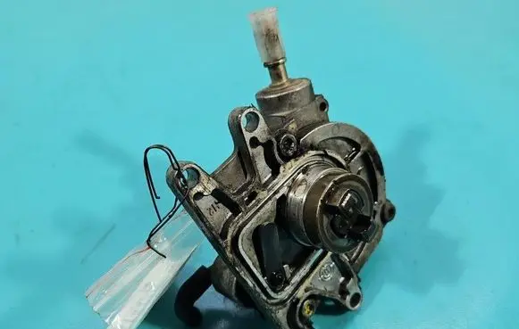 Opel Astra G Vacuum pump 90531397 IMPRK1591047
