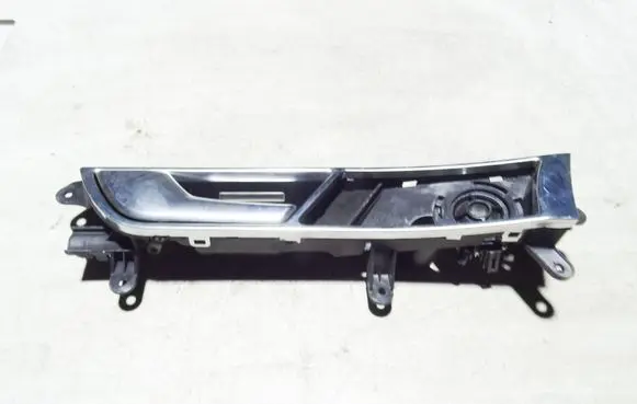 Audi A6 S6 C6 4F Front door interior handle 4F0837019B
