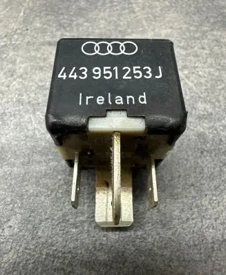 Audi A4 S4 B6 8E 8H Other relay 443951253J