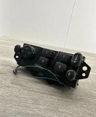 Chrysler Pacifica Electric window control switch 04685980AG 30505L 77476364