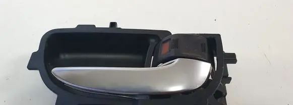 Toyota Auris E180 Front door interior handle
