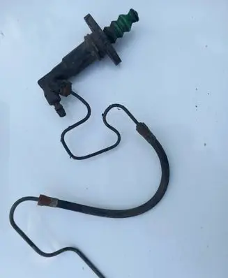 Skoda Octavia Mk1 (1U) Clutch master cylinder 1j0721261d