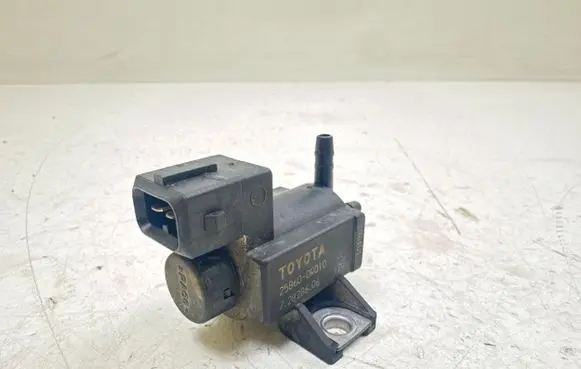 Toyota Avensis T270 Turbo solenoid valve 258600R010 72828606