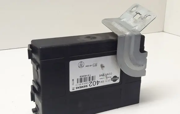 Nissan Almera Comfort/convenience module 5WK48513 7101452639