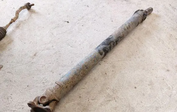 Nissan Pathfinder R51 Drive shaft (set)