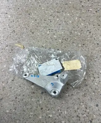 Ford Ranger Power steering pump mounting bracket AB393C631AA V4CAA 14312
