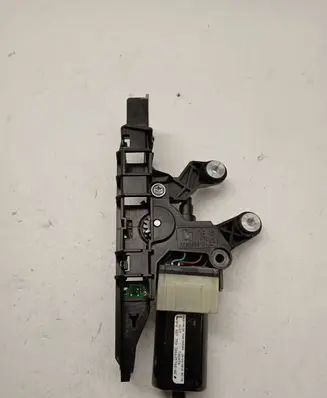 Bentley Continental Seat belt adjustment motor 8F0857759