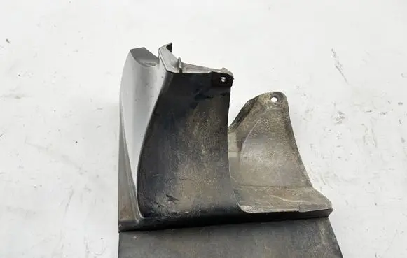 Toyota Land Cruiser (J120) Front mudguard