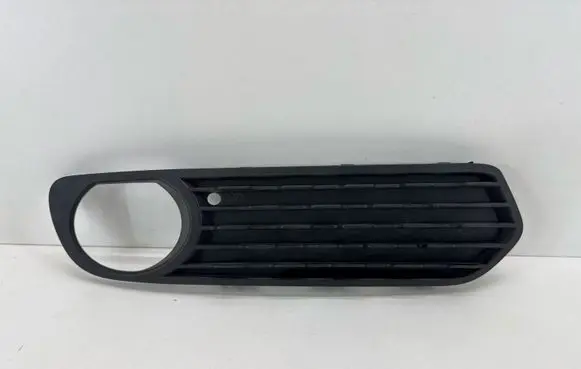 BMW 1 F20 F21 Front fog light trim/grill 7245870