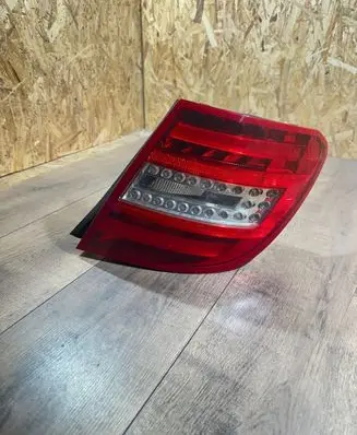 Mercedes-Benz C W204 Rear/tail lights 2048204764
