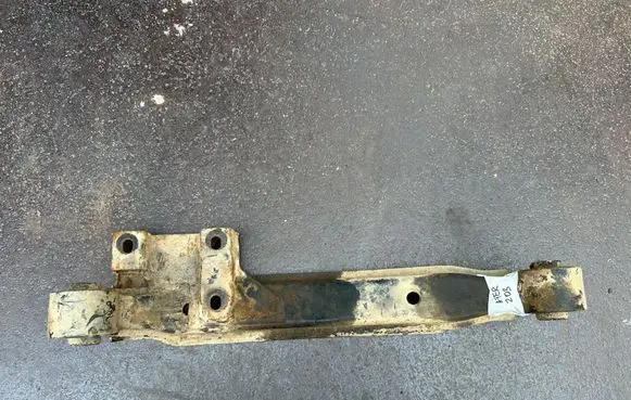 Hyundai Terracan Front differential bracket 547200F000