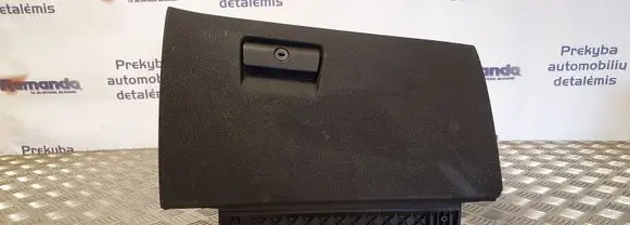BMW X3 E83 Glove box