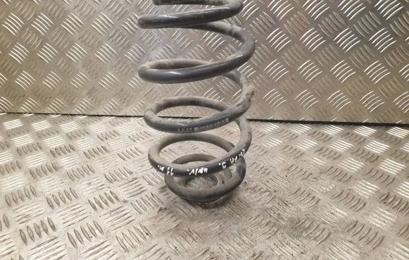 Opel Astra J Rear coil spring