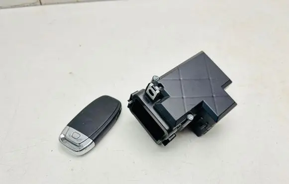 Audi A5 Sportback 8TA Ignition lock 8K0909131