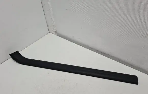 BMW 1 E81 E87 Front sill trim cover 51477058147