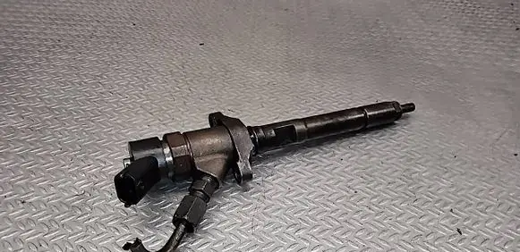 Volvo V50 Fuel injector 045110188