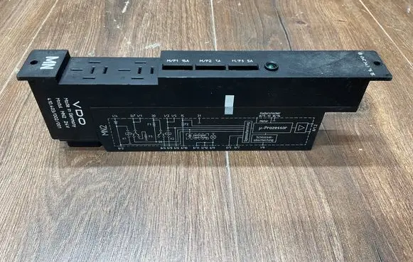 Mercedes-Benz Vario Fuse module 0005437615