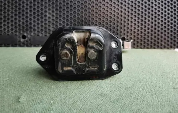 Nissan NV200 Rear door lock 2511