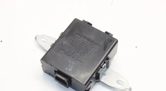 Lexus GS 300 350 430 450H Tire pressure control unit 8976930010