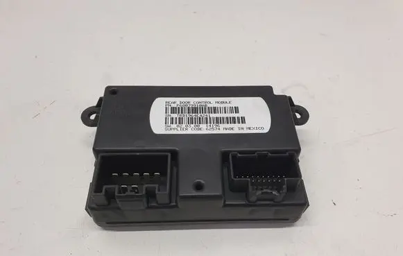 Chrysler Town & Country V Door control unit/module P68079910AB