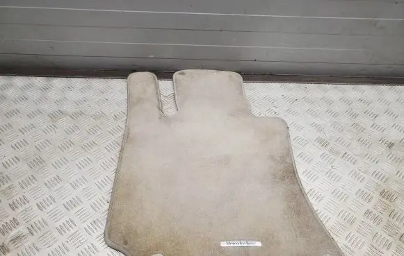 Mercedes-Benz CLS C218 X218 Front floor mat 