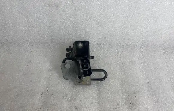 Audi A3 S3 8P Rear door upper hinge 8p483343