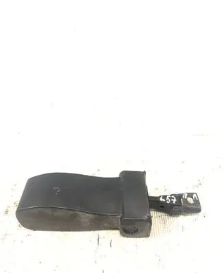 Volkswagen PASSAT B6 Rear door check strap stopper