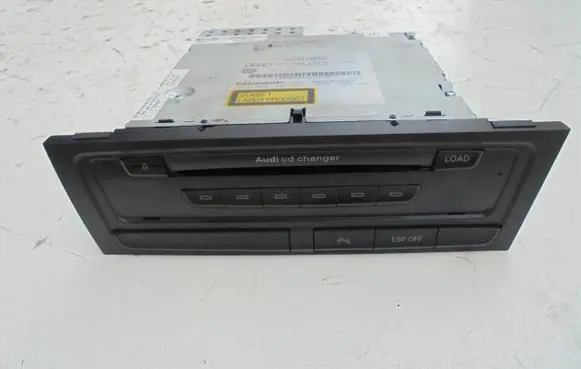 Audi A5 8T 8F CD/DVD changer 8T2035110A