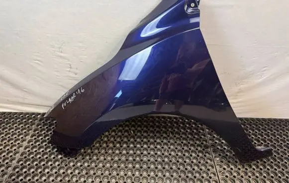 Nissan Pulsar Fender 