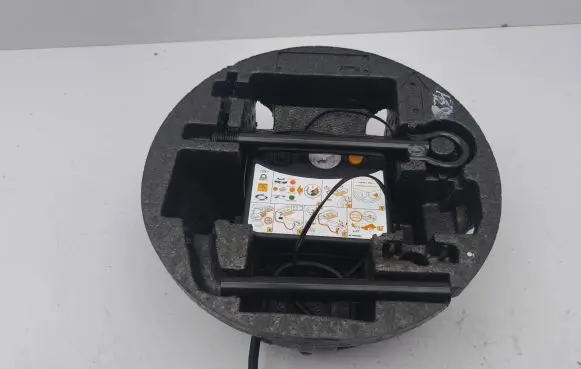 Renault Zoe Tool set 