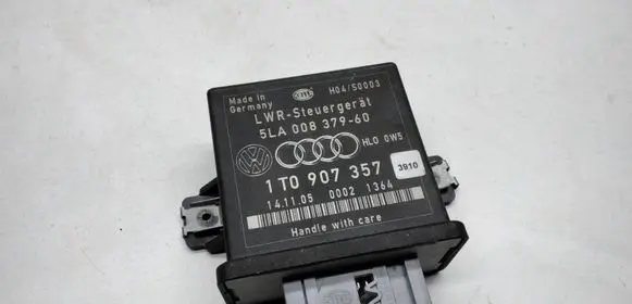Skoda Octavia Mk2 (1Z) Light module LCM 1T0907357