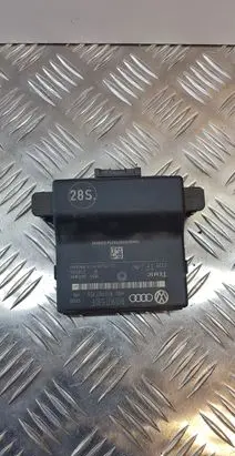Volkswagen Caddy Gateway control module 1K0907530F 1K0907951