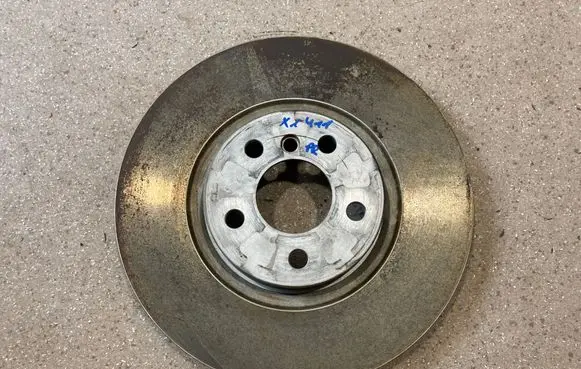 BMW X1 U11 Front brake disc 6891080