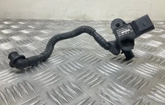 Audi A4 Allroad B8 Vacuum line/pipe/hose 8K0611933F 036906051G