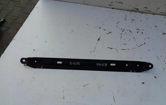 Top upper radiator support slam panel