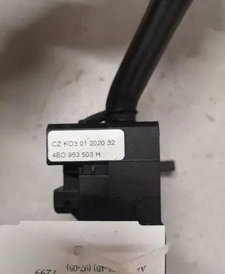 Audi A6 S6 C5 4B Wiper control stalk 4BO953503H