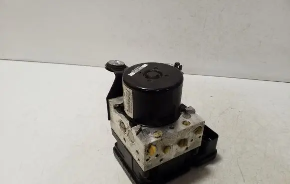 Volvo XC60 ABS Pump 31329137 10021205434