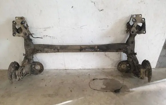 Peugeot Partner III Rear axle beam 