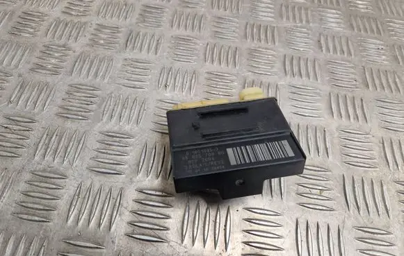 Glow plug pre-heat relay