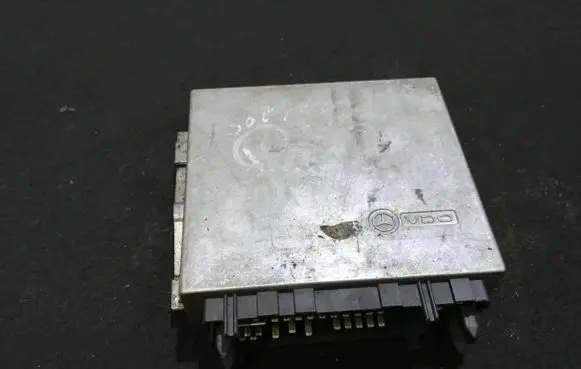 Mercedes-Benz E W210 Engine control unit/module