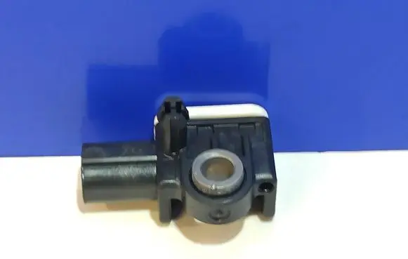 Volvo S60 Airbag deployment crash/impact sensor 31334336