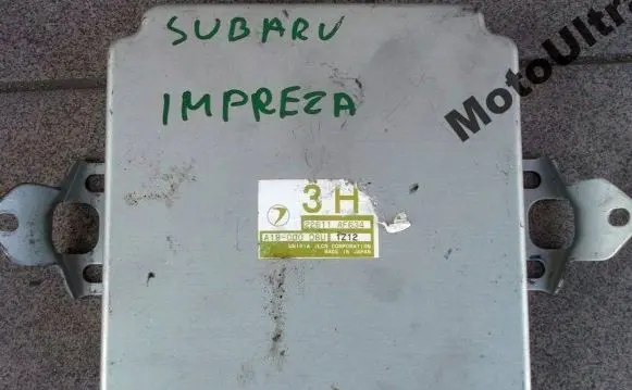 Subaru Impreza II Engine control unit/module 22611AF634 A18000D8U A18000