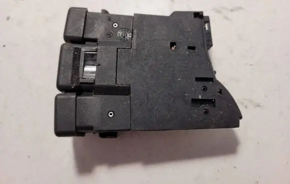 Mercedes-Benz SL R129 Glove box opening button 1298206710