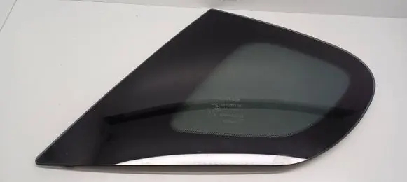 Lexus CT 200H Rear side window 43R007953